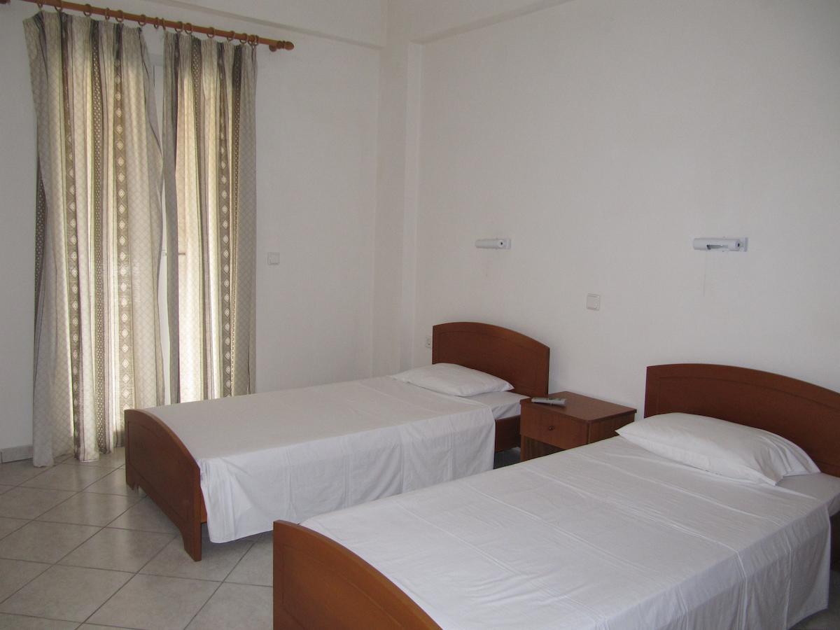 Calypso Hotel Othonoi Quarto foto